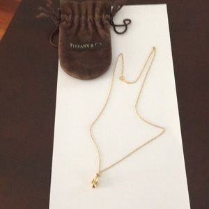 Elsa Peretti teardrop necklace